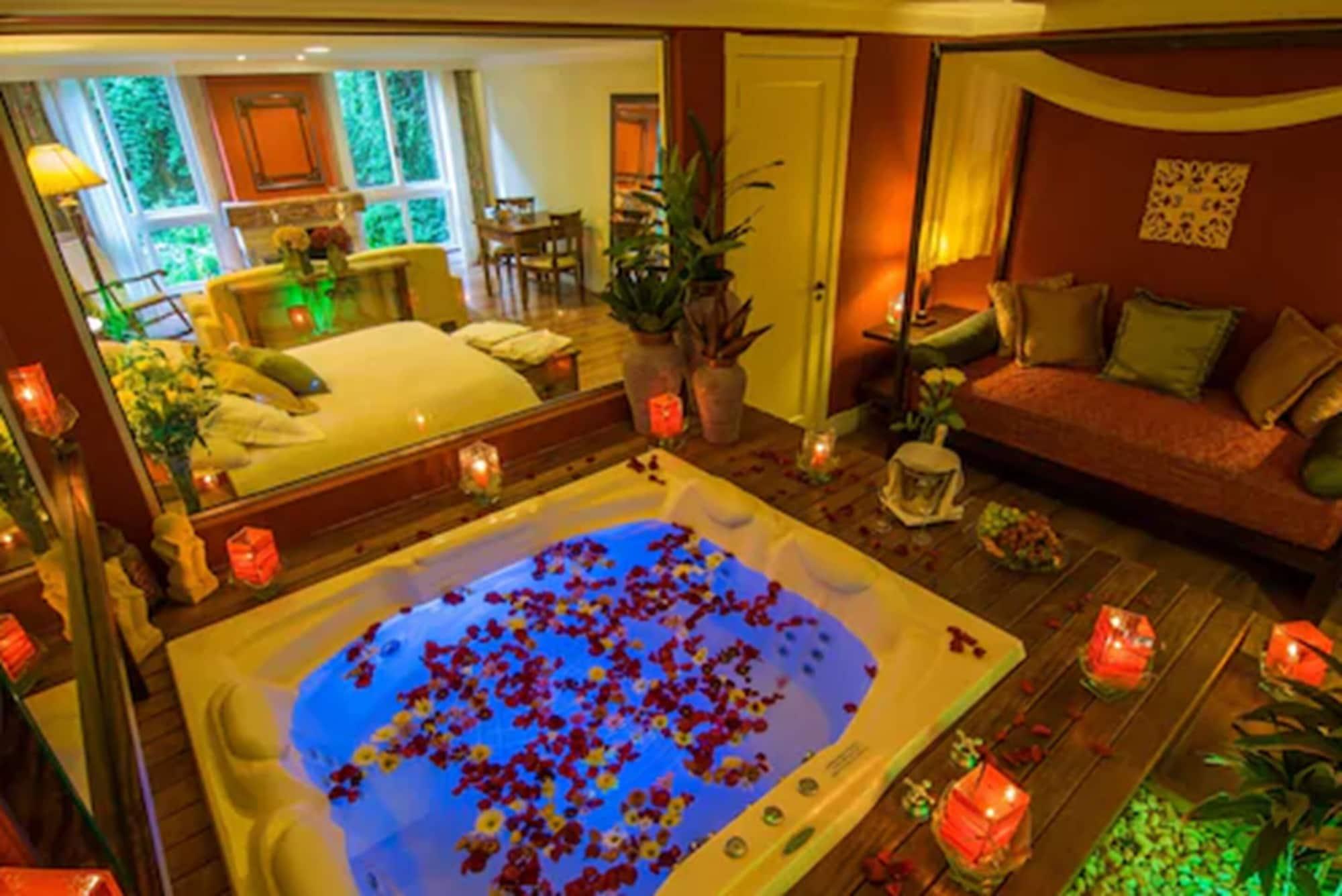 Varanda Das Bromelias Spa Gramado Zewnętrze zdjęcie A suite at the hotel
