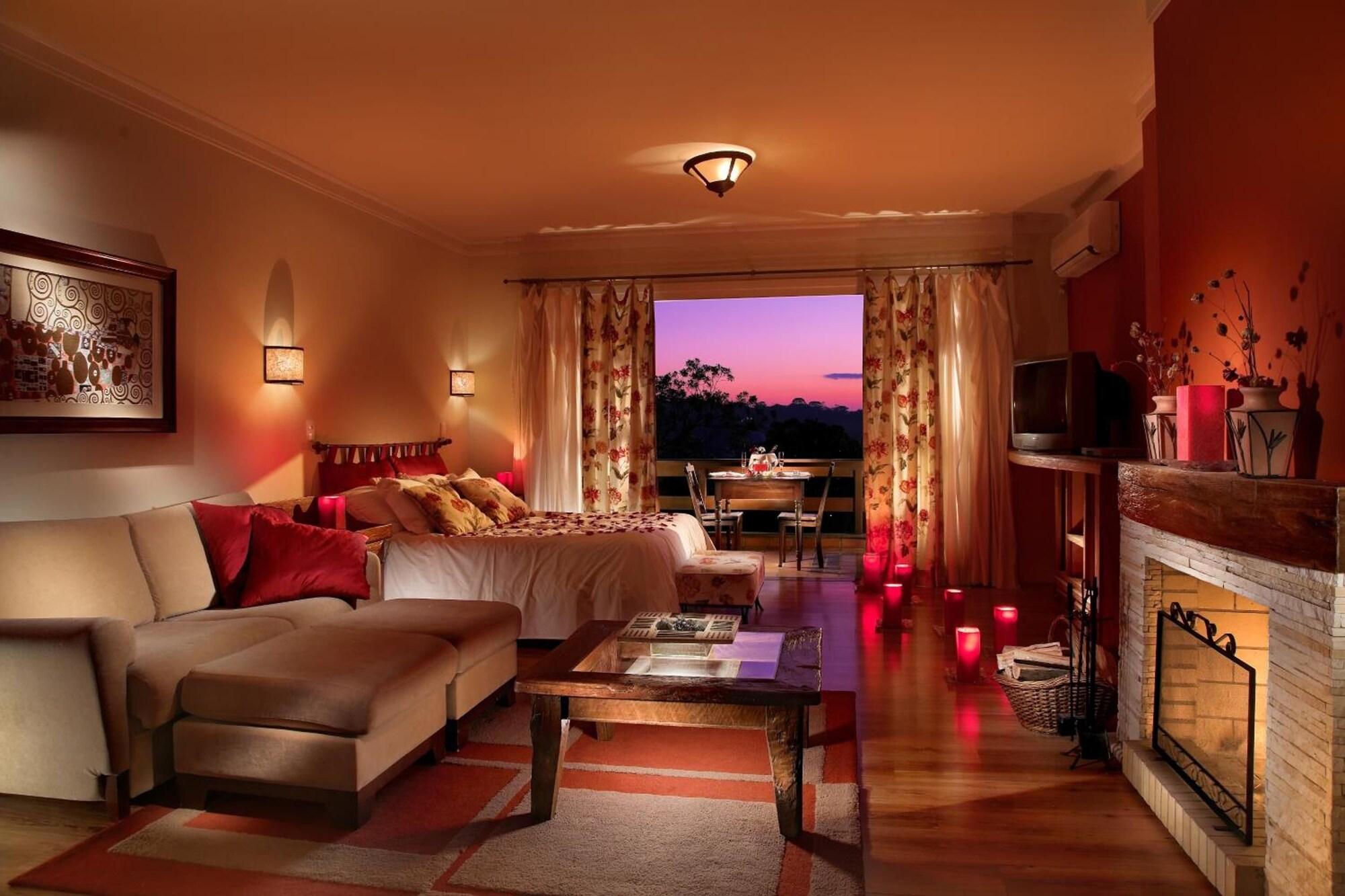 Varanda Das Bromelias Spa Gramado Zewnętrze zdjęcie A typical studio apartment