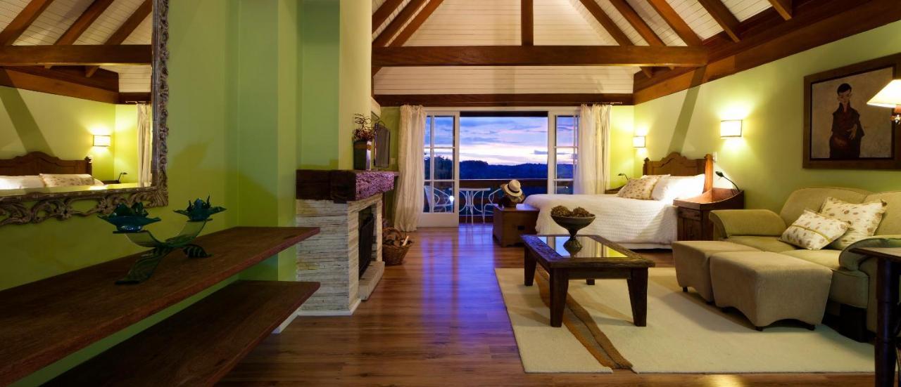 Varanda Das Bromelias Spa Gramado Zewnętrze zdjęcie A room at the hotel